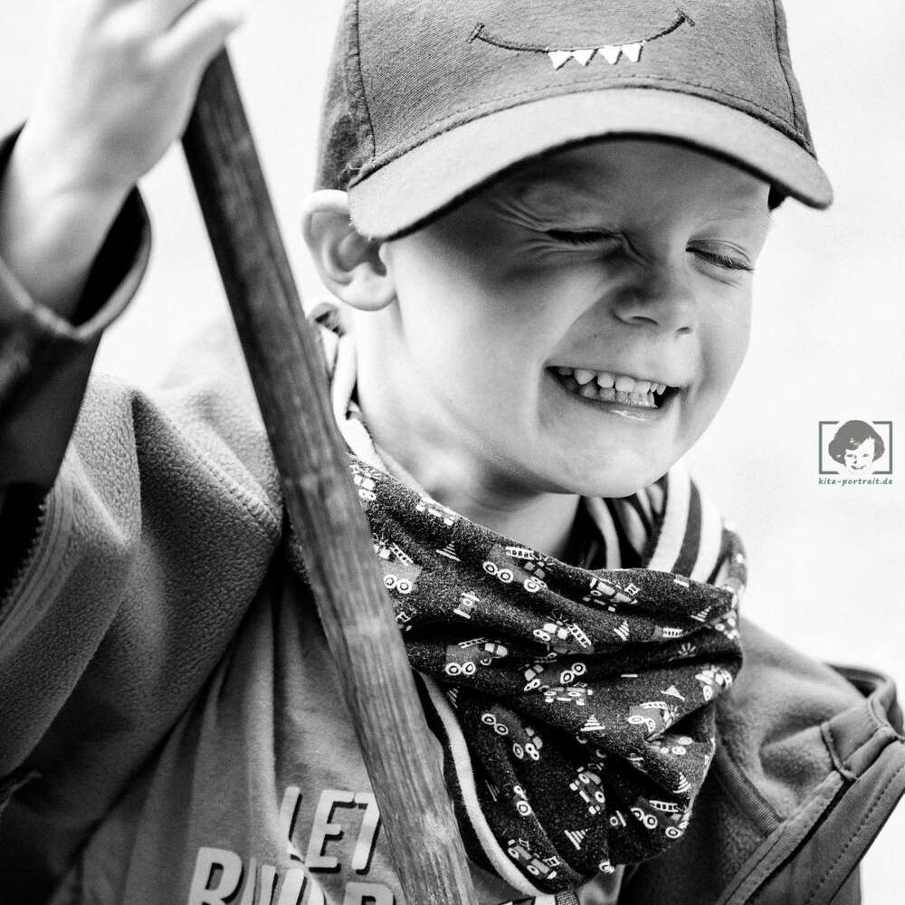 Kindergartenfotografie im freien Spiel (kita-portrait.de)