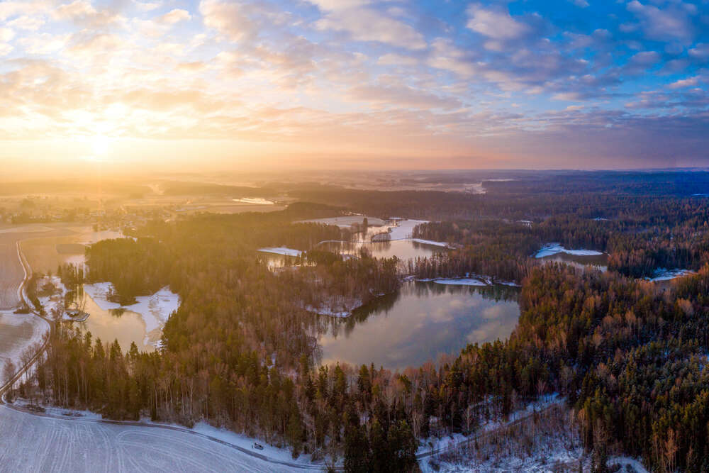 Drohnenaufnahme Landschaft (MK Lichtbild)