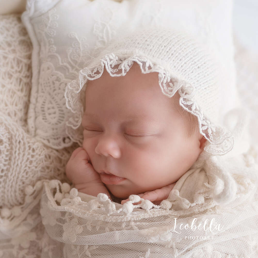 Traumzarte Babybilder in Spitze und Tüll (Leobella Photoart)