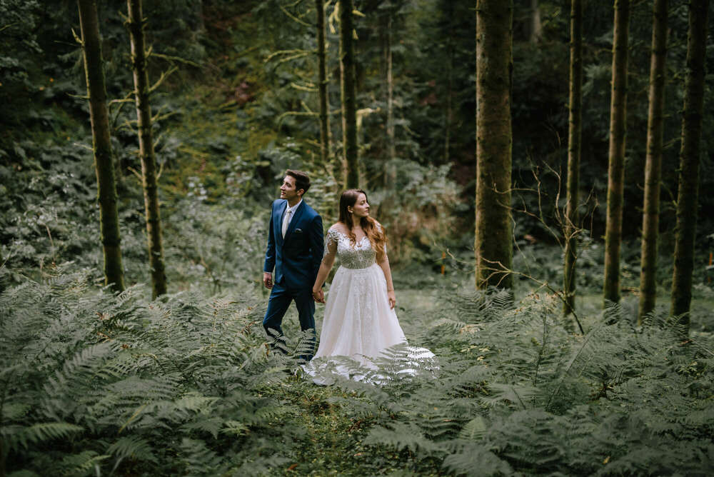 Dora Balog (Dora Balog)