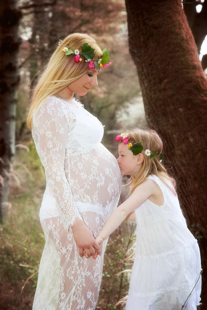 Babybauch (Foto Neuhäuser)