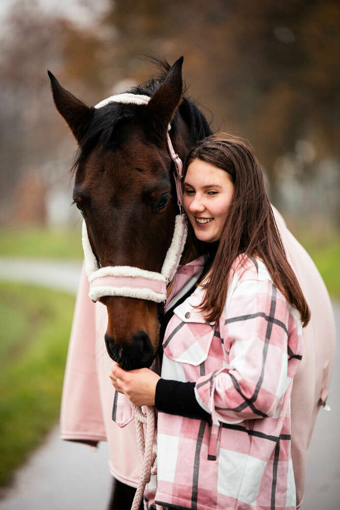 Melanie Grell (Melanie Grell)