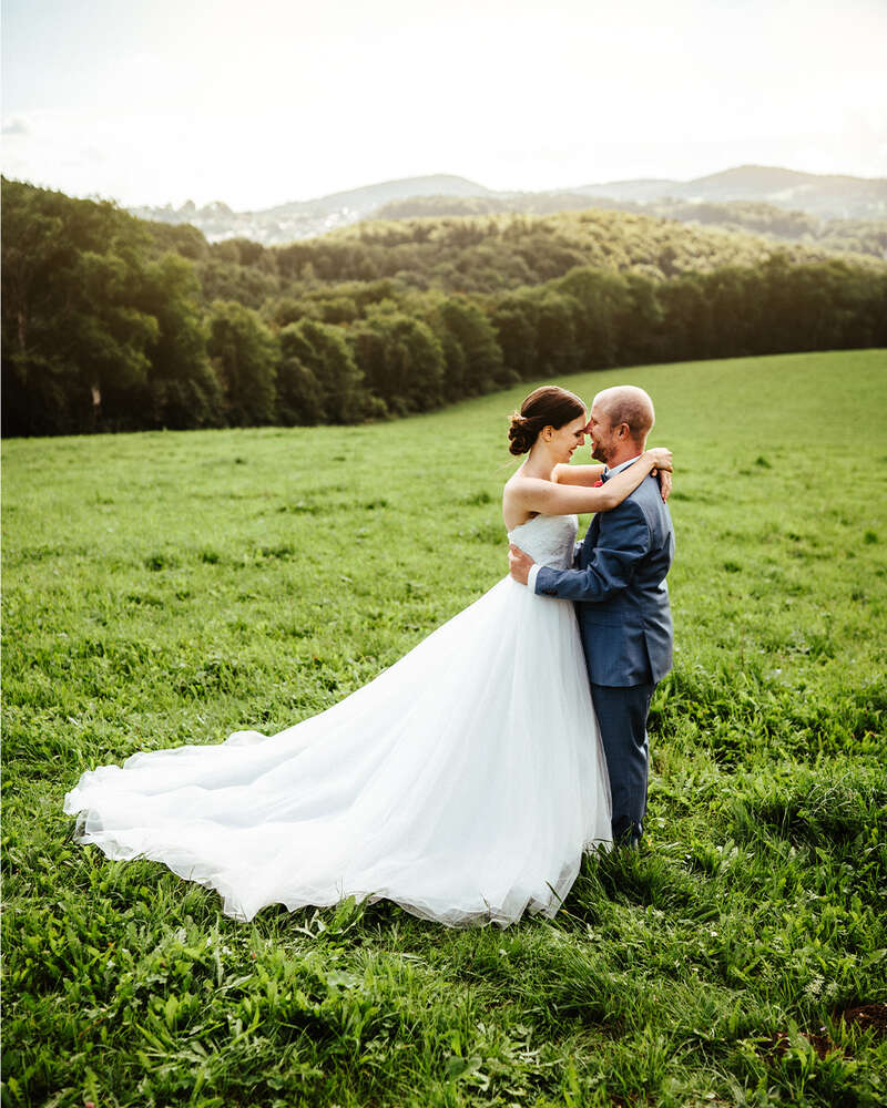 Brautpaar auf der Schwäbischen Alb (UhlArt Fotografie)