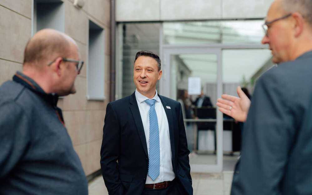 AdrianMedia (AdrianMedia)