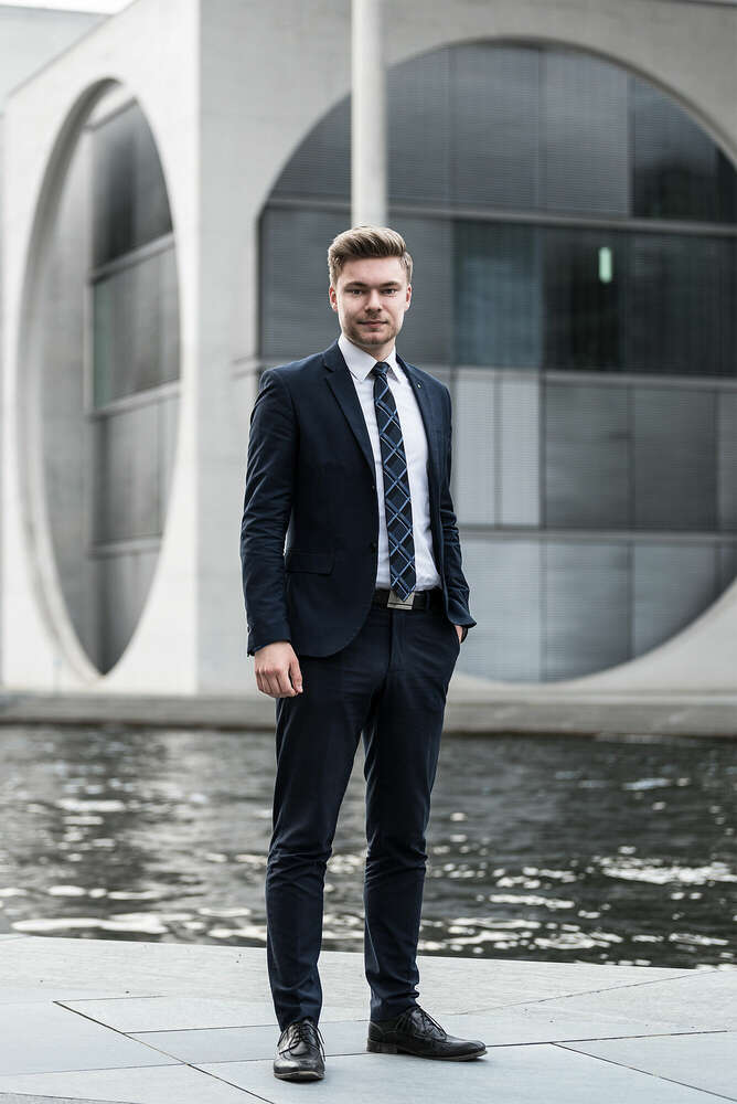 AdrianMedia (AdrianMedia)