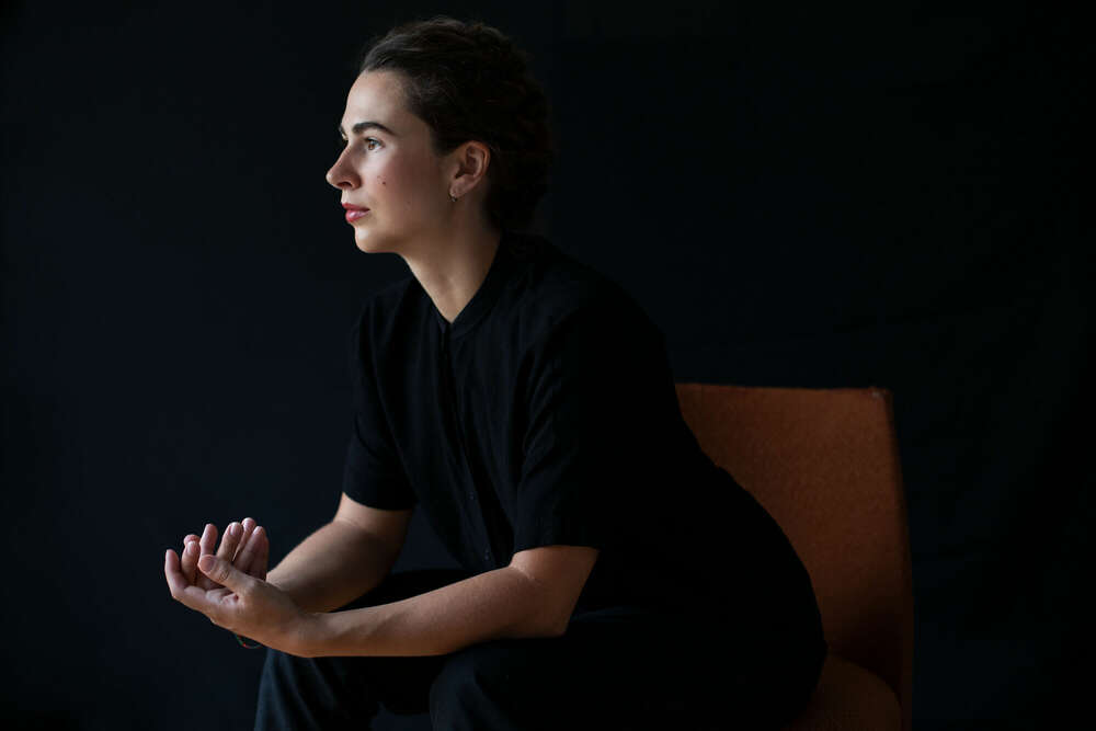 Vera Weber, Journalistin (Johanna Baschke)