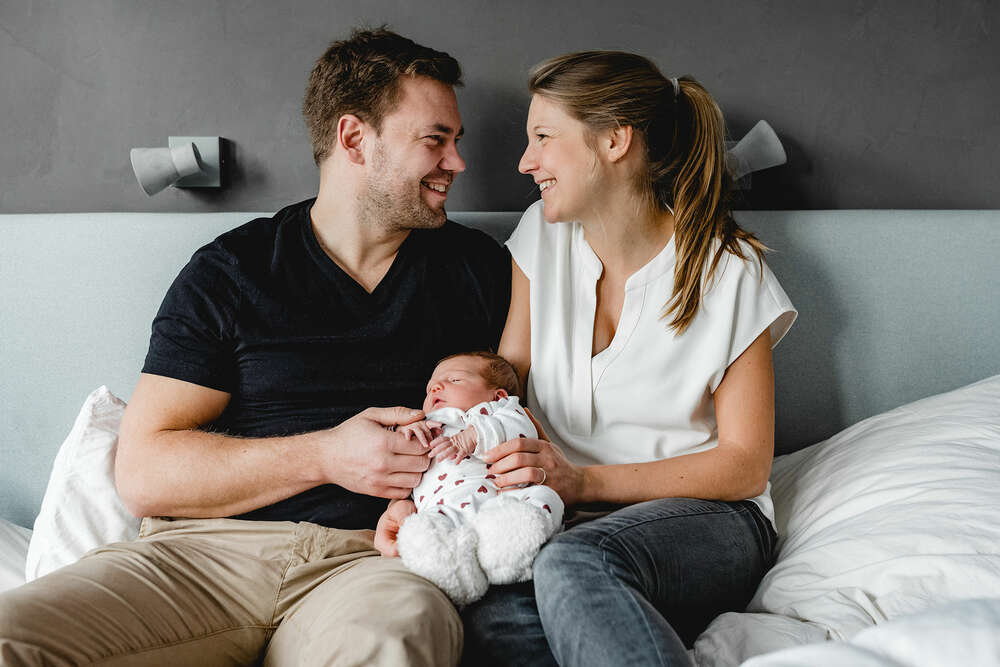 Neugeborenenshooting (Steffi Mayer Familienfotografie)