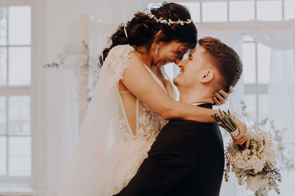 Brautpaar Indoor (Melanie Rotter Fotografie)