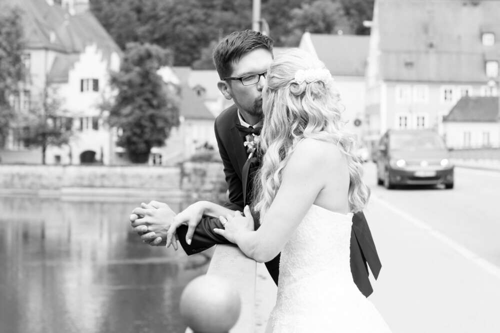 on a bridge by the river (zammgfasst)