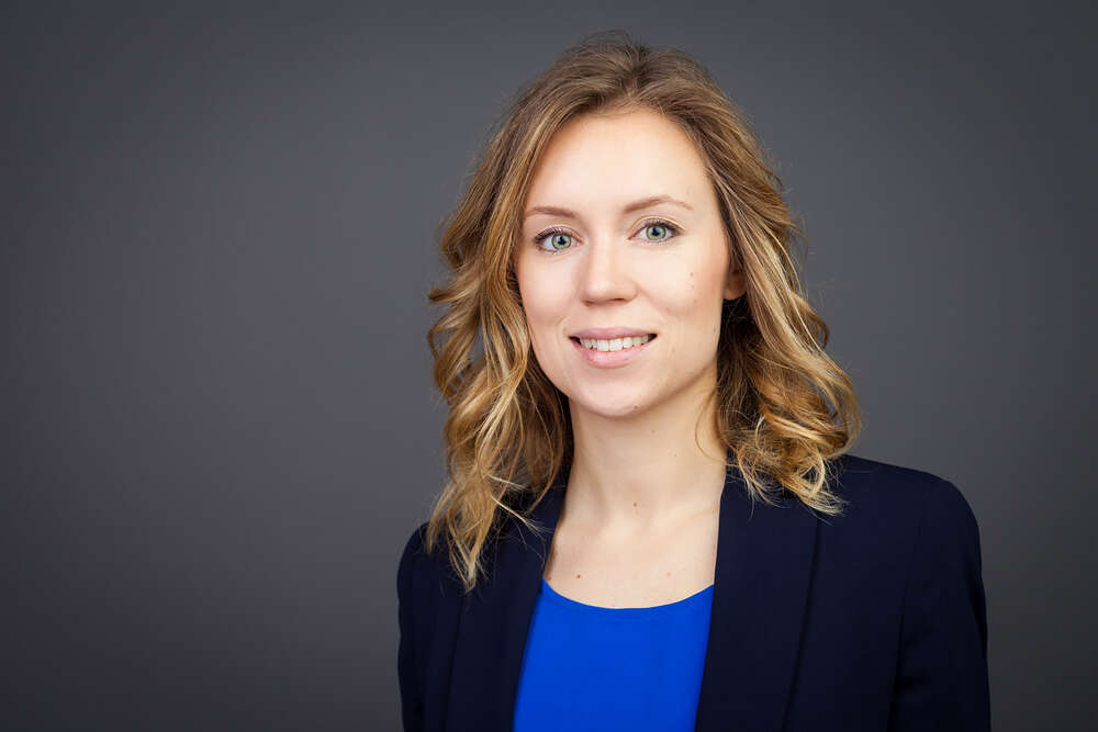 Bewerbungsfoto Frau (Malte Reiter Fotografie)