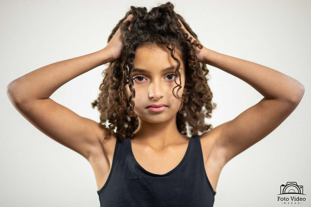 Moderne Portraits (Foto-Video-Werke)