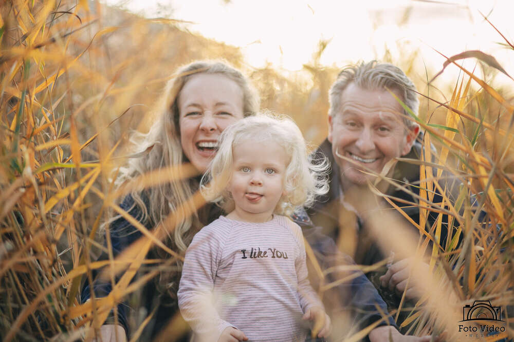 Foto-Video-Werke (Foto-Video-Werke)