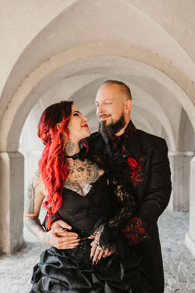 The Moment - Wedding Photographer (The Moment - Wedding Photographer)