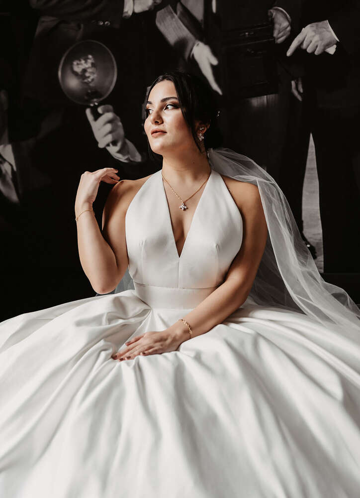 The Moment - Wedding Photographer (The Moment - Wedding Photographer)