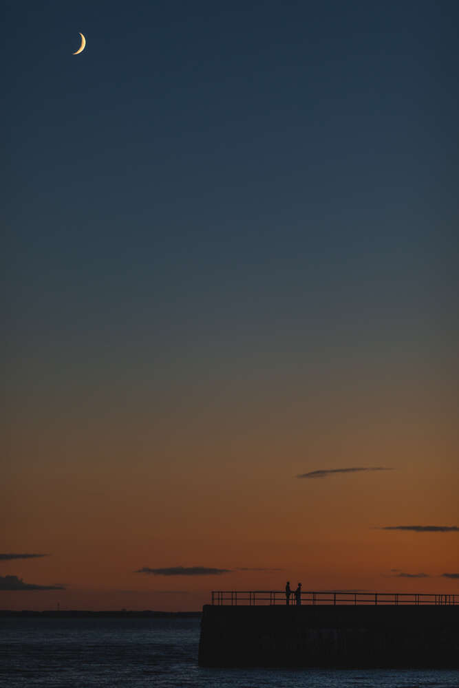 Hochzeitspaar auf der alten Mole in Wilhelmshaven (Werner Philipps)