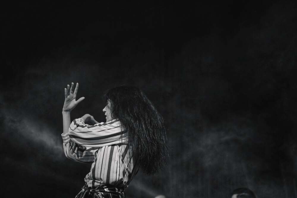 Dance in the Dark (Mai Nasiri)