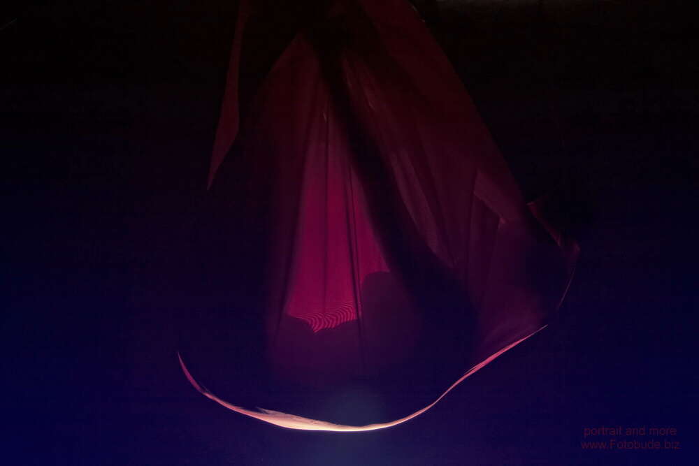 Cocoon (Shoot-me.biz)