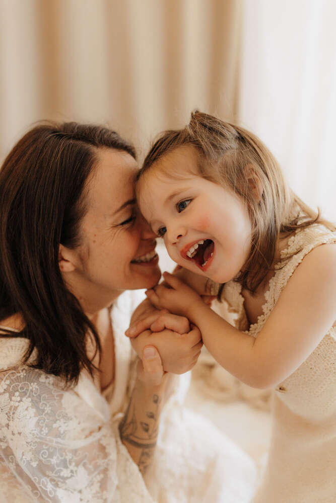 Mutter Tochter Fotoshooting in Leipzig (Franziska Kriening Fotografie)