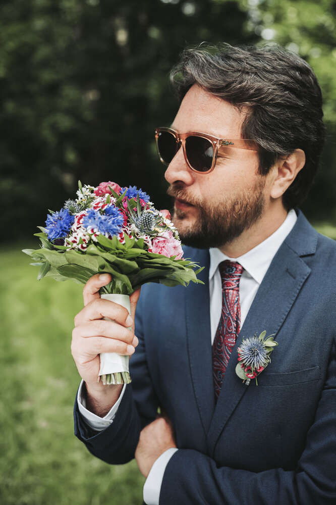 What to do with the flowers? (EVENTPHOTOGRAPHY.DE)