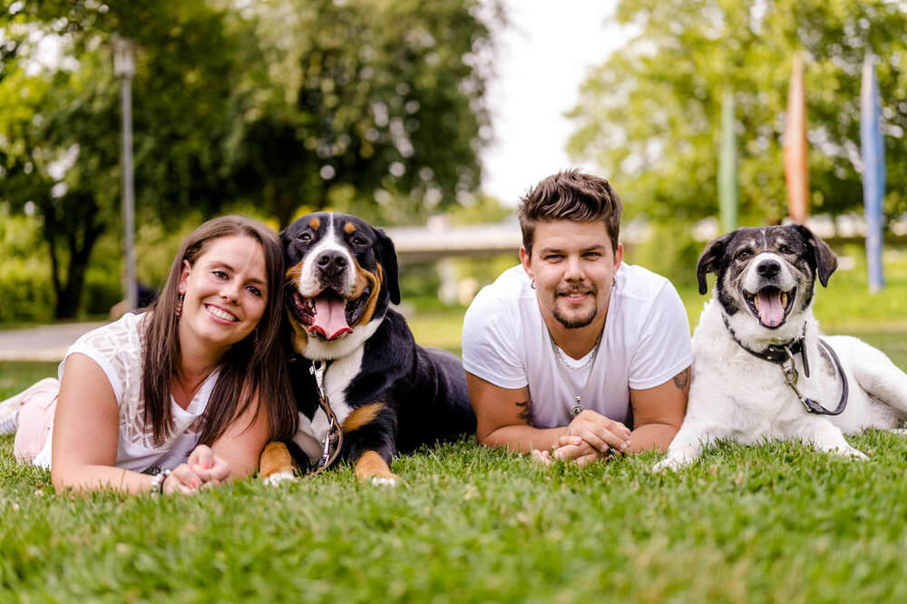 Familie mit Hund II (May-Pictures)