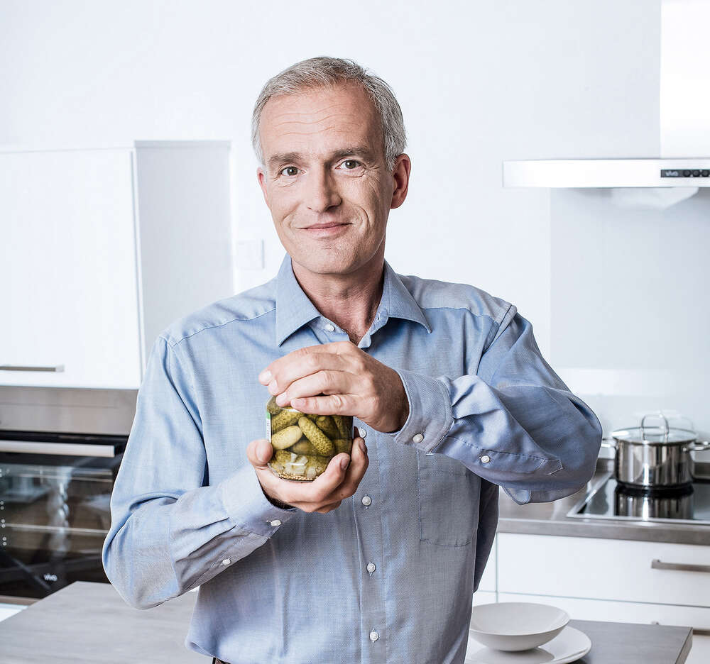 Gurkenglasöffner (brightpictures Stephan Fengler)