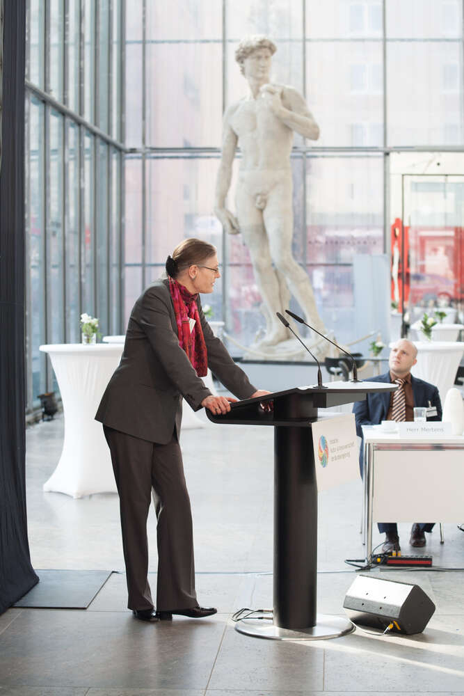 brightpictures Stephan Fengler (brightpictures Stephan Fengler)