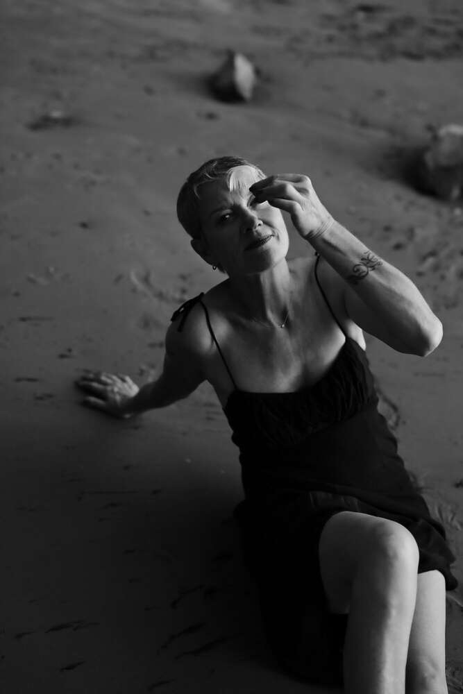 Portrait sinnlich am Strand. (www.susannewatrin.de)