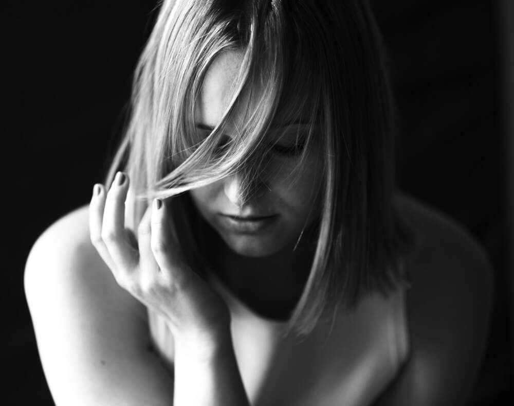 Sinnliches Portrait einer jungen Frau. (www.susannewatrin.de)