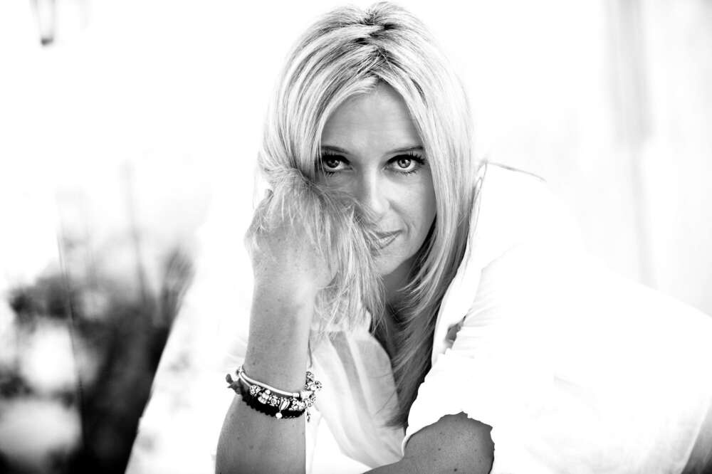 Businessfoto einer Heilpraktikerin in schwrz-weiß. (www.susannewatrin.de)