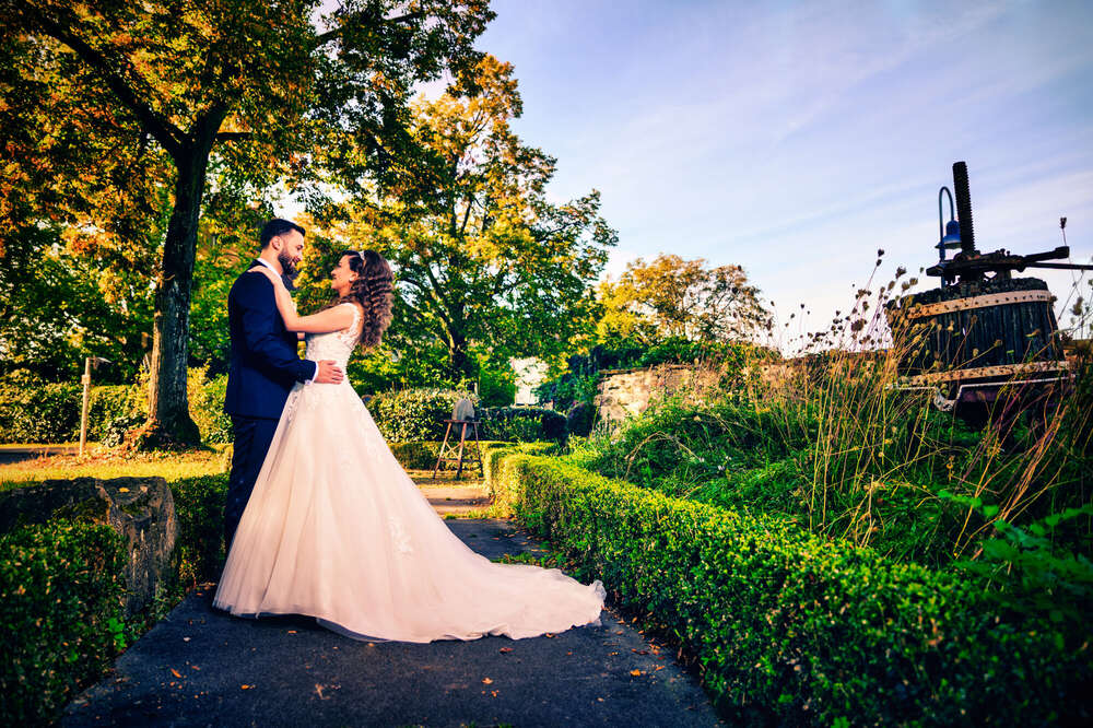 Aziz Kolanj Photography (Aziz Kolanj Photography)