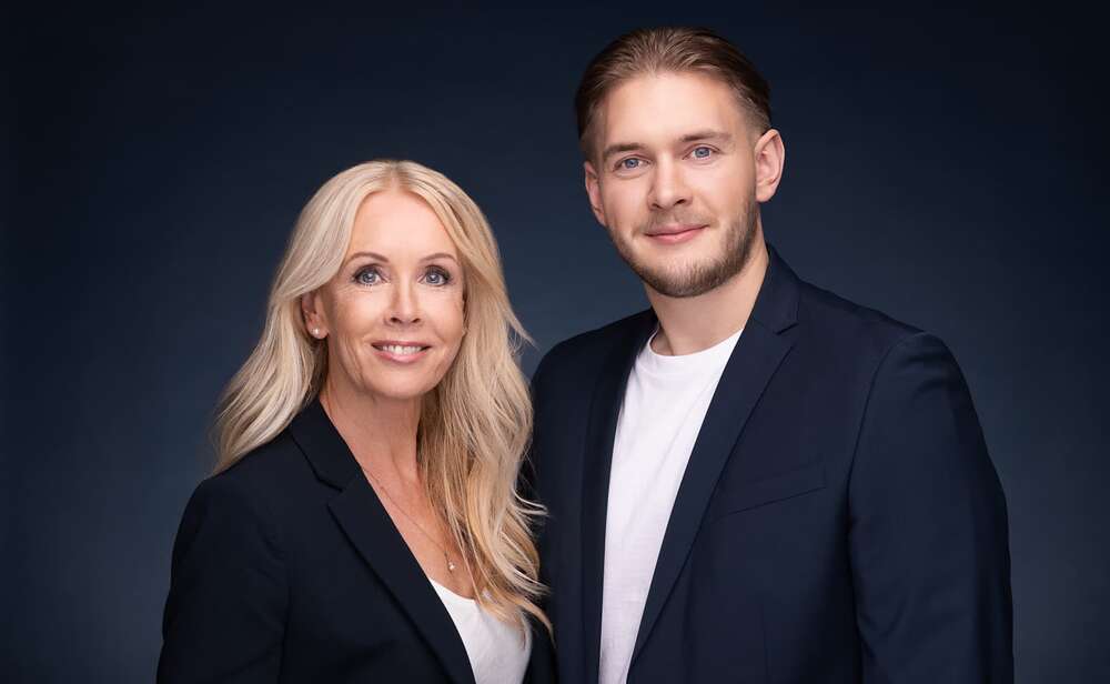 Professionelle Immobilienmakler – Porträt für Unternehmensprofil und Marketing (Headshot Master)