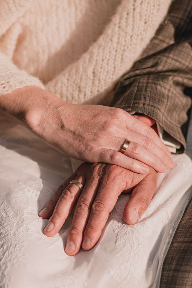 Silk & Peonies (Silk & Peonies)