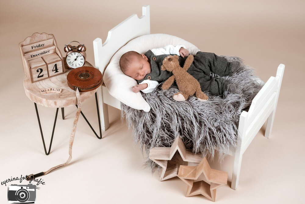 Newborn (eyerina.fotografie)