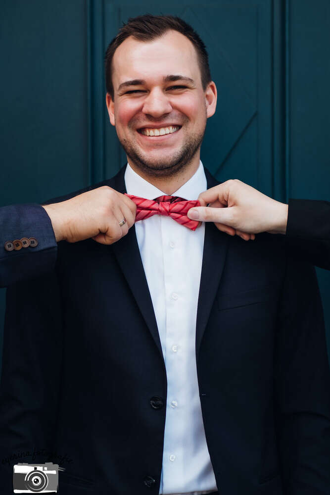 Bräutigam/Brautpaarshooting/Hochzeit (eyerina.fotografie)