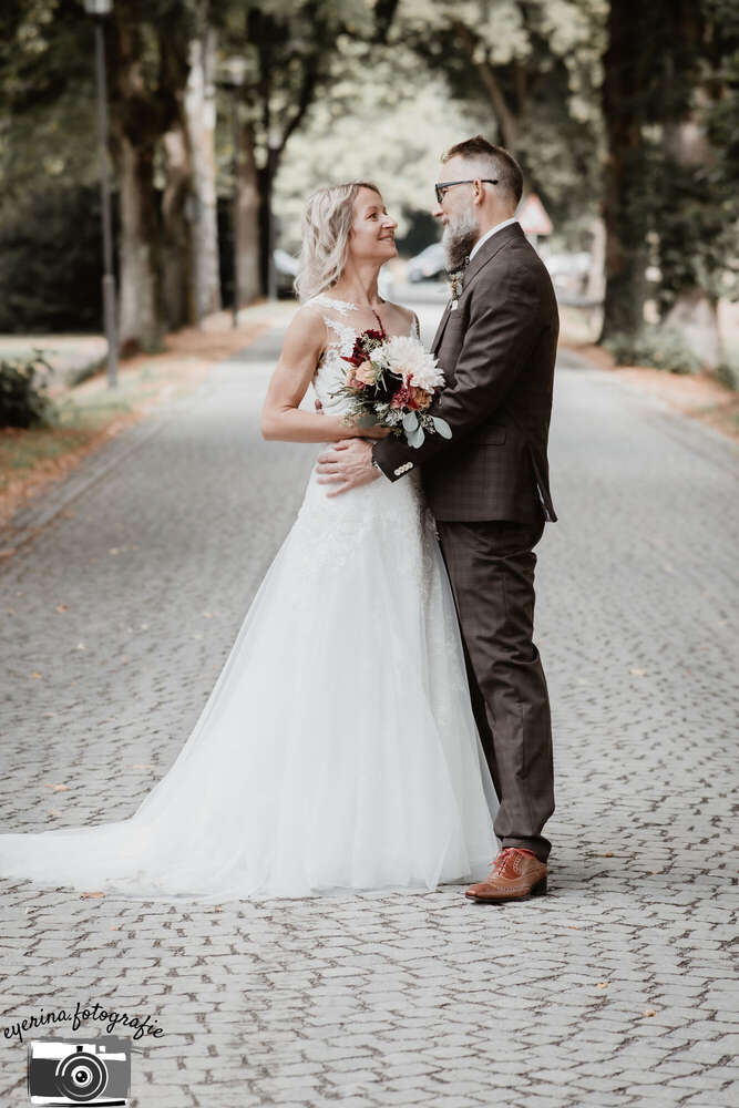 Hochzeit/Brautpaarshooting (eyerina.fotografie)