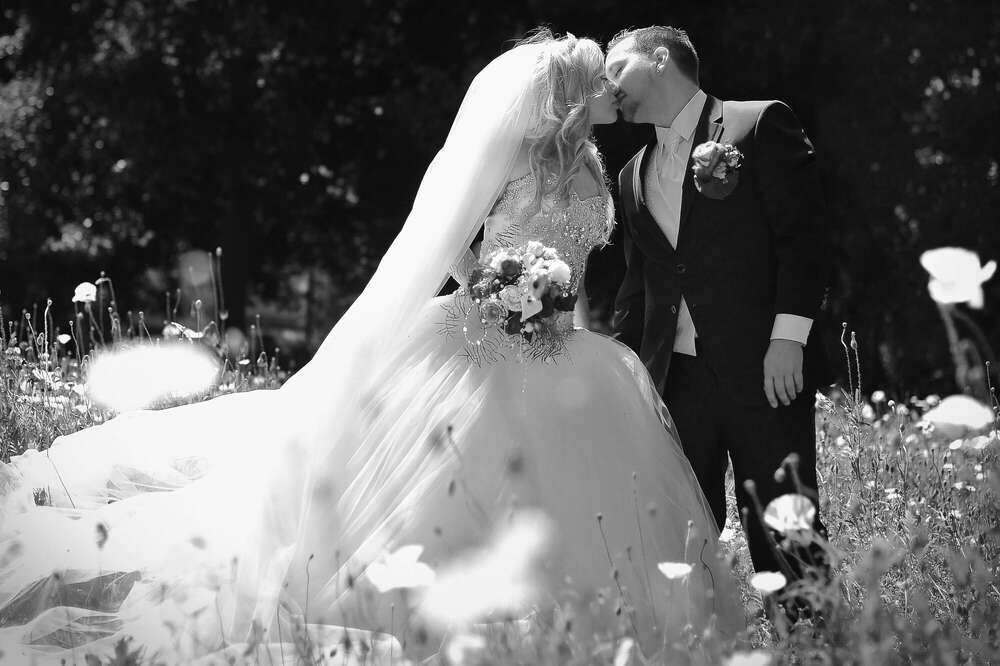 DER HOCHZEITSFOTOGRAF (DER-Hochzeits-Fotograf | IHR Hochzeitsfotograf)