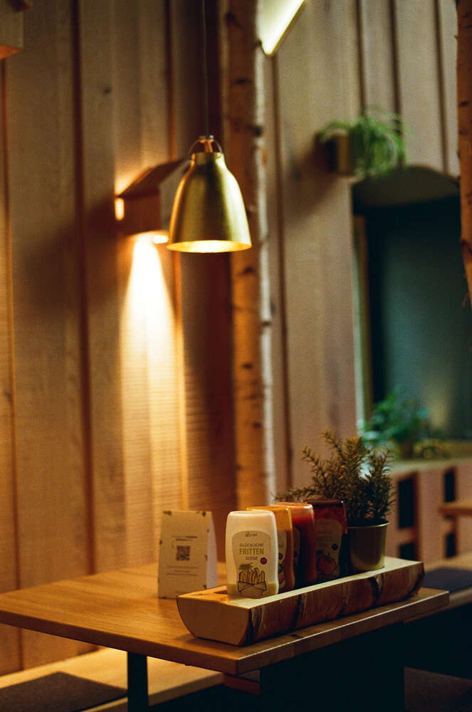 // restaurant (Janin Kastens)