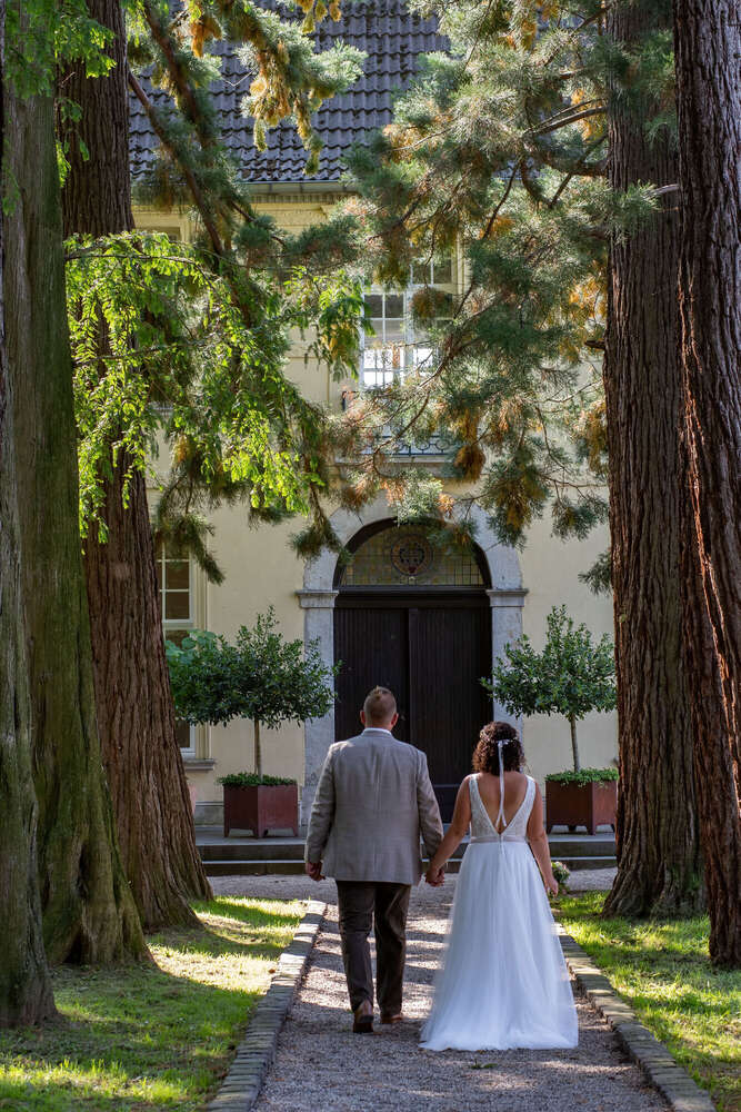Der Weg zum Standesamt (STAGE99)