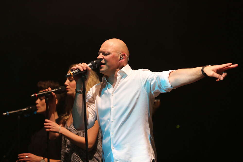 PHIL - die Phil Collins Coverband live (STAGE99)