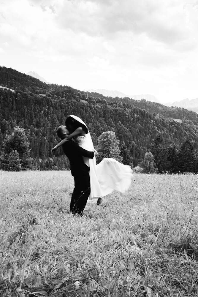 Hochzeitspaar in Garmisch-Partenkirchen (Jennifer Hartmann | Photography & Artist)