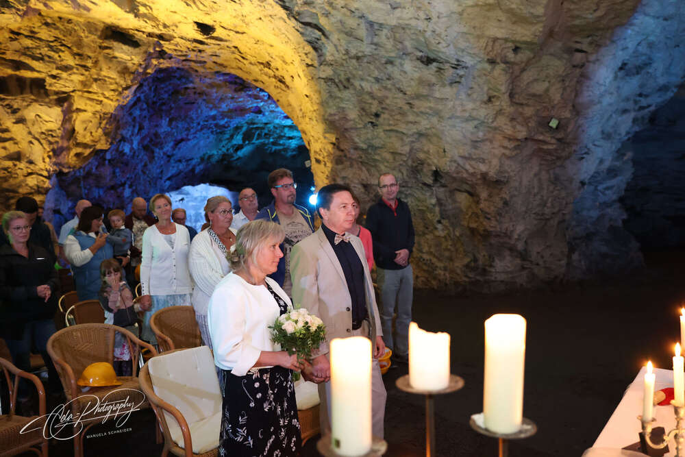 Überraschungshochzeit in der Felsendome Rabenstein