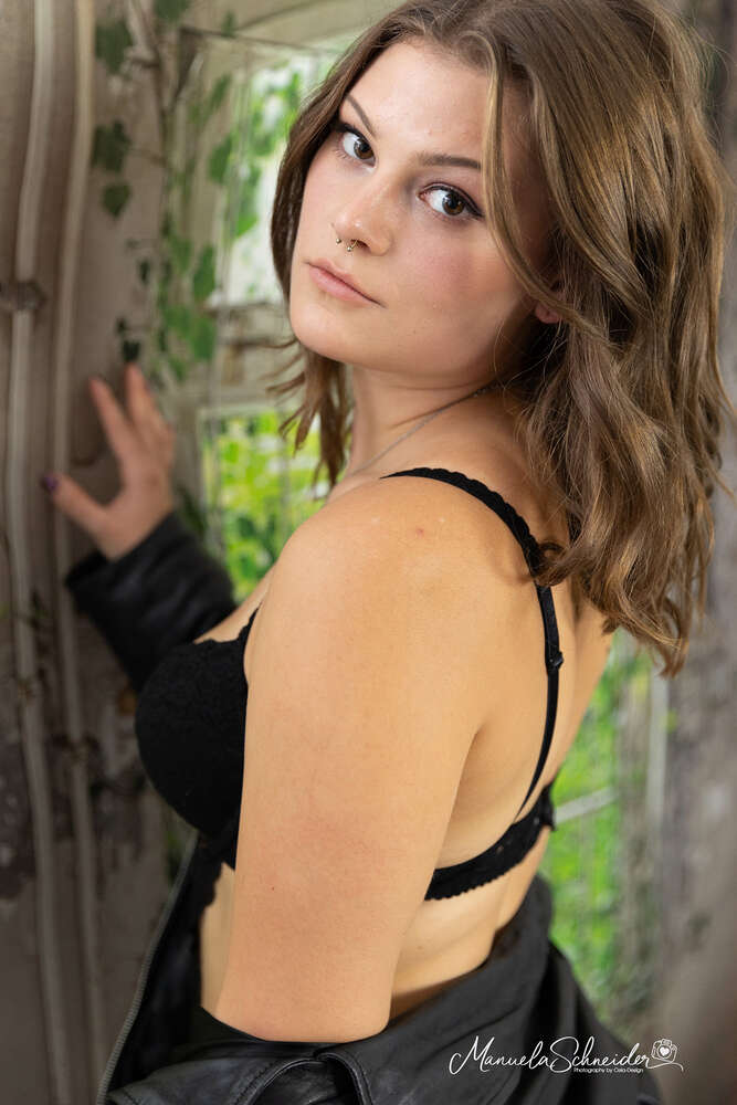 Cela - Photography (Cela - Photography)