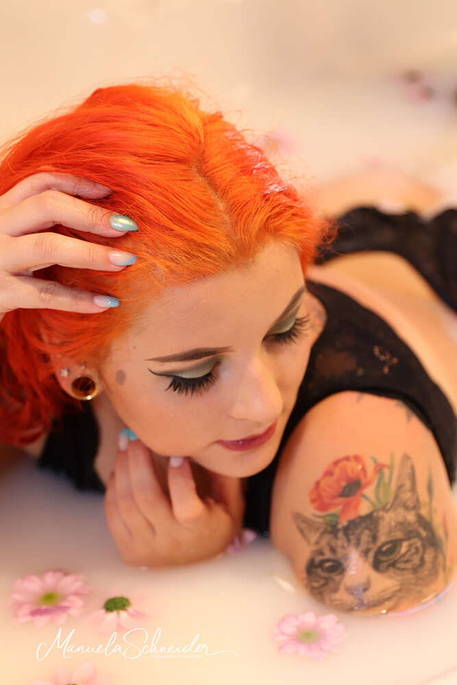 Cela - Photography (Cela - Photography)