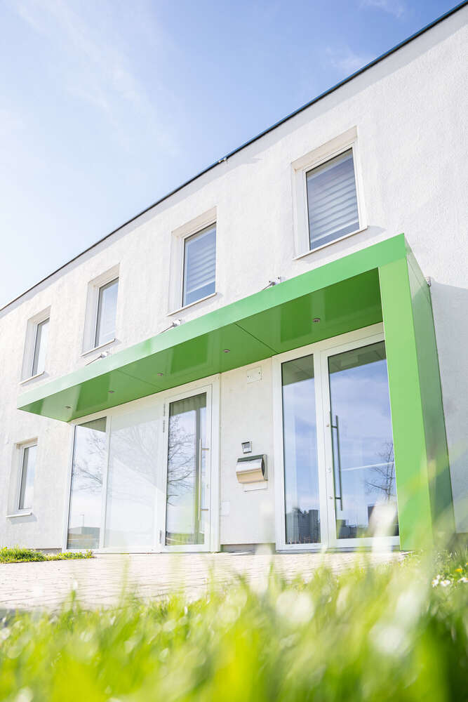 Außenfassade eines Bürogebäudes (www.elavisual.com)