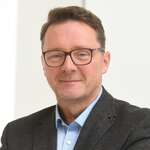 Holzmann / Photo / Video / Social / Webart