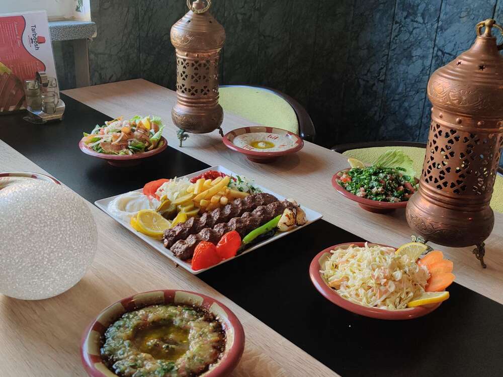 Fotoshooting und Food sind die beste Freunde  (Hashem  Durdunji)