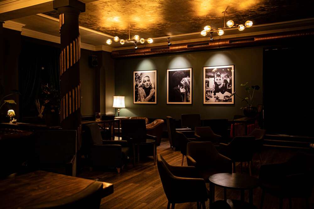 DUV Photography (DUV Photography)