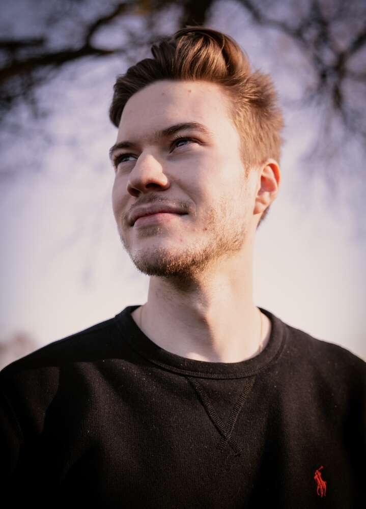 Aliyah Holzapfel (Aliyah Holzapfel)