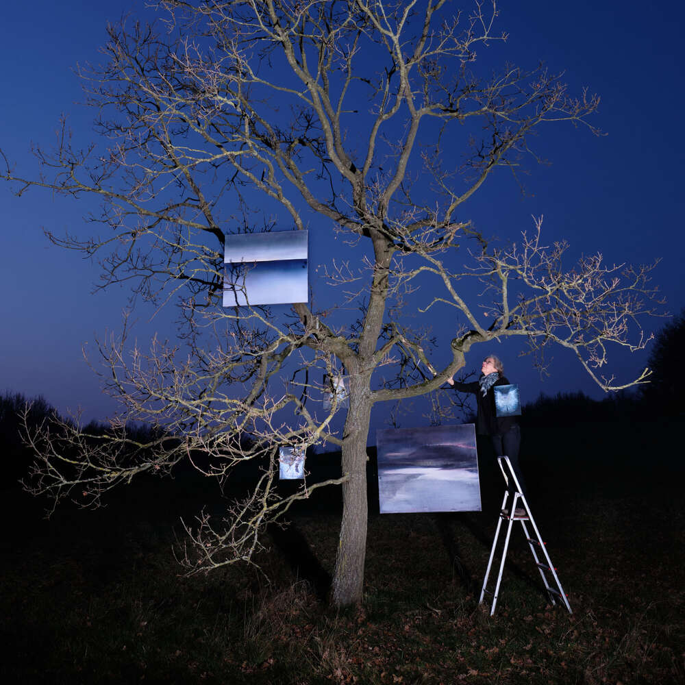 K&uuml;nstlerportr&auml;t, erz&auml;hlt schon bildhaft &uuml;ber die K&uuml;nstlerin (steinhaus-fotografie)