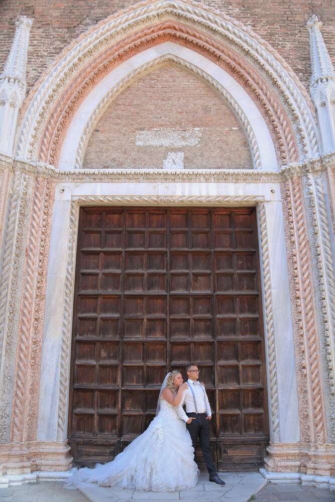 BOTTEGA FOTOGRAFICA (BOTTEGA FOTOGRAFICA)